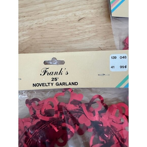 Frank’s 25” Valentines Garlands - Picture 3 of 5